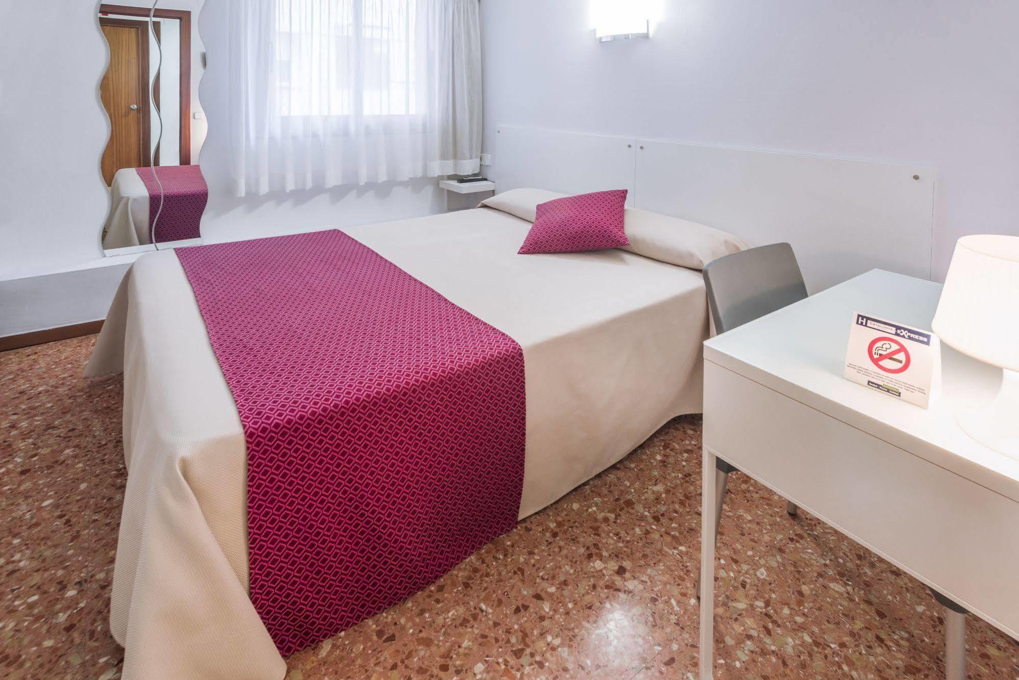 Hotel Catalunya Express Tarragona Eksteriør billede